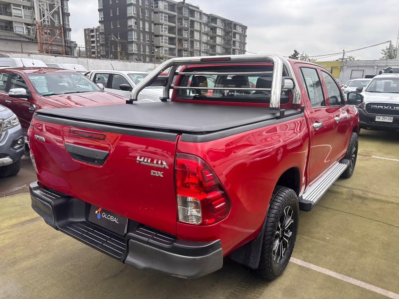 Toyota HILUX 4X4 2.4 MT 2024 - Imagen 8 de 10