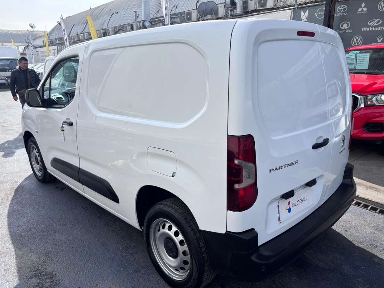 Peugeot PARTNER HDI 92 L1 1.6 2022 - Imagen 6 de 10