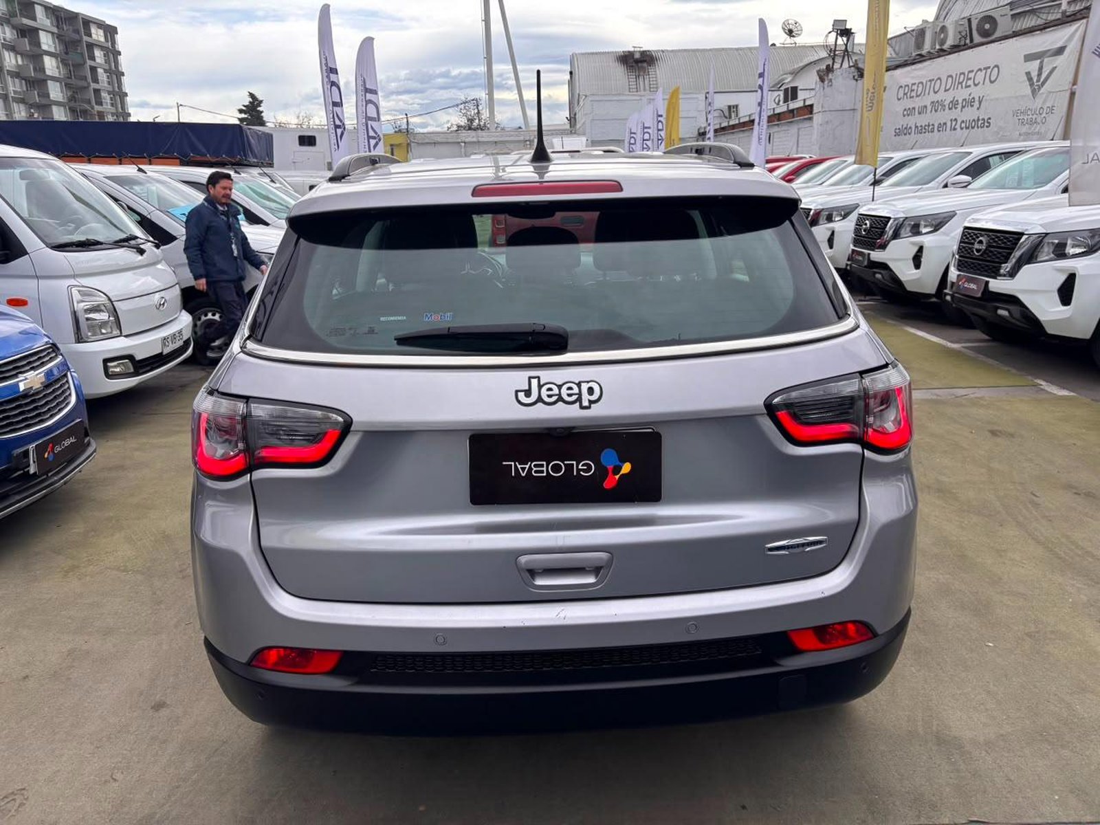 Jeep COMPASS Longitude 2.4 AT 4x2 2021 - Imagen 7 de 10
