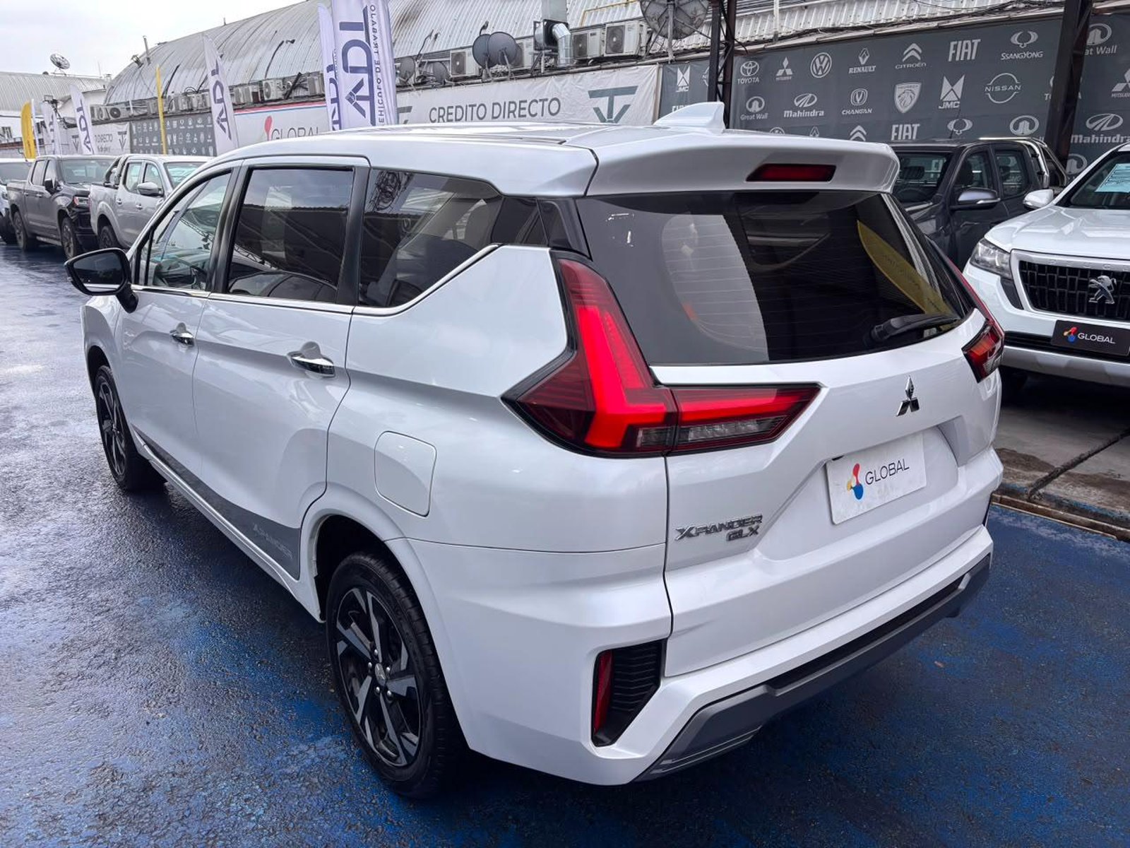 Mitsubishi XPANDER GLX 1.5T AT 2024 - Imagen 6 de 10