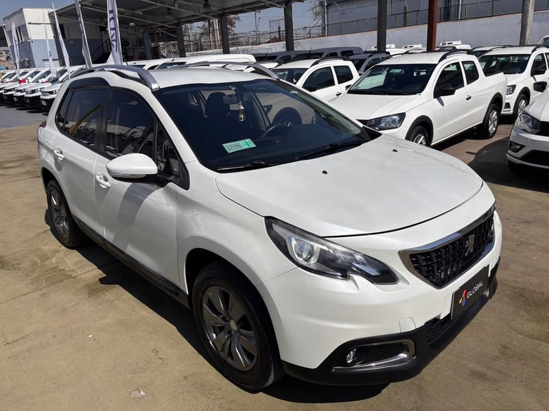Peugeot 2008 ACTIVE PACK 1.6 Diesel 2019 - Imagen 3 de 10