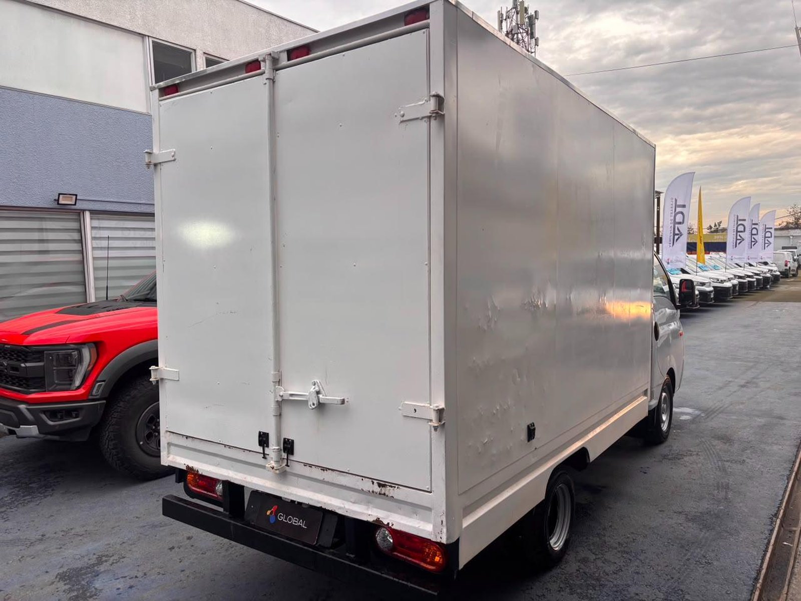 Hyundai PORTER 2022 - Imagen 8 de 10