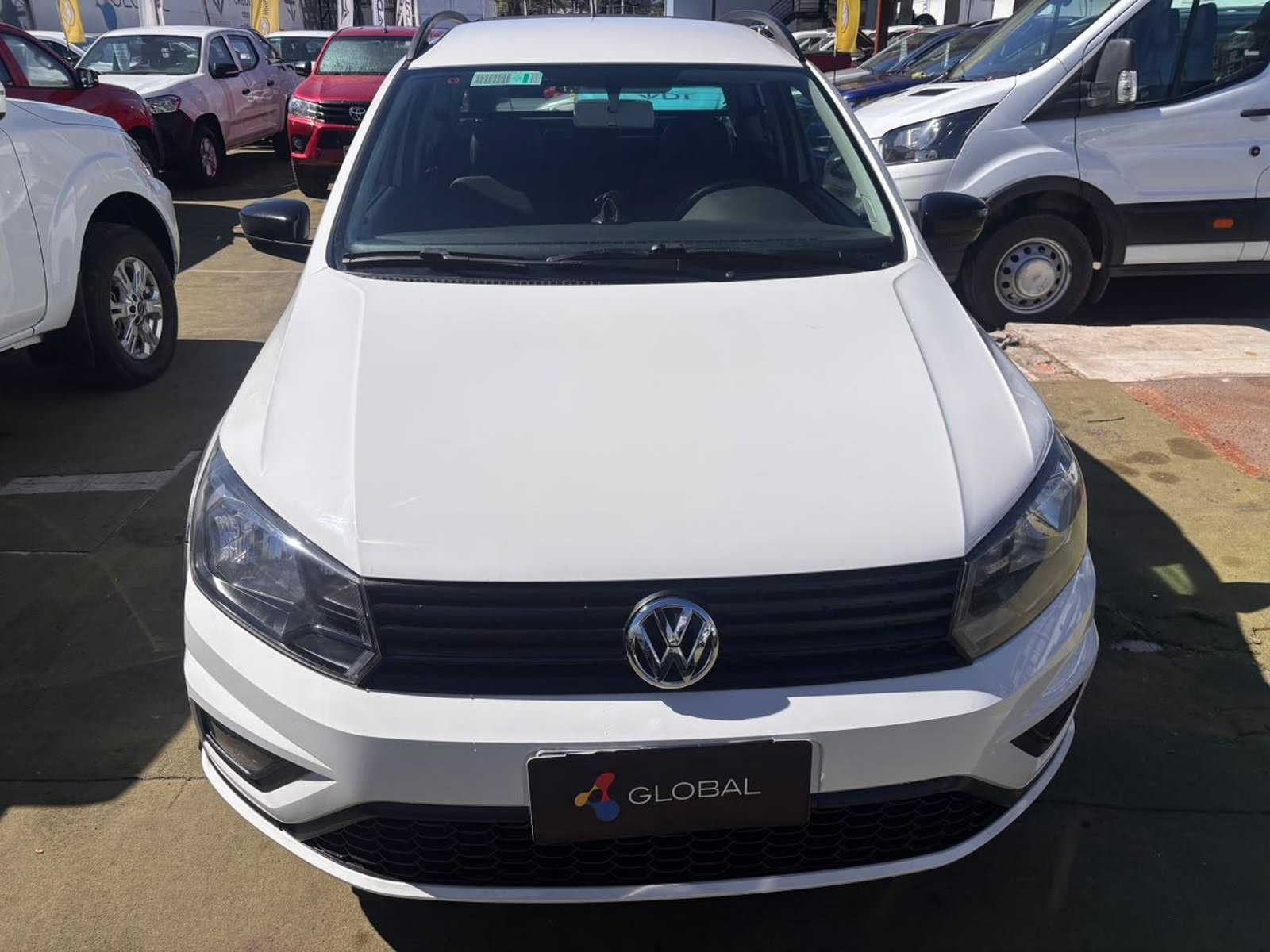 Volkswagen SAVEIRO 2022 - Foto 2 de 10
