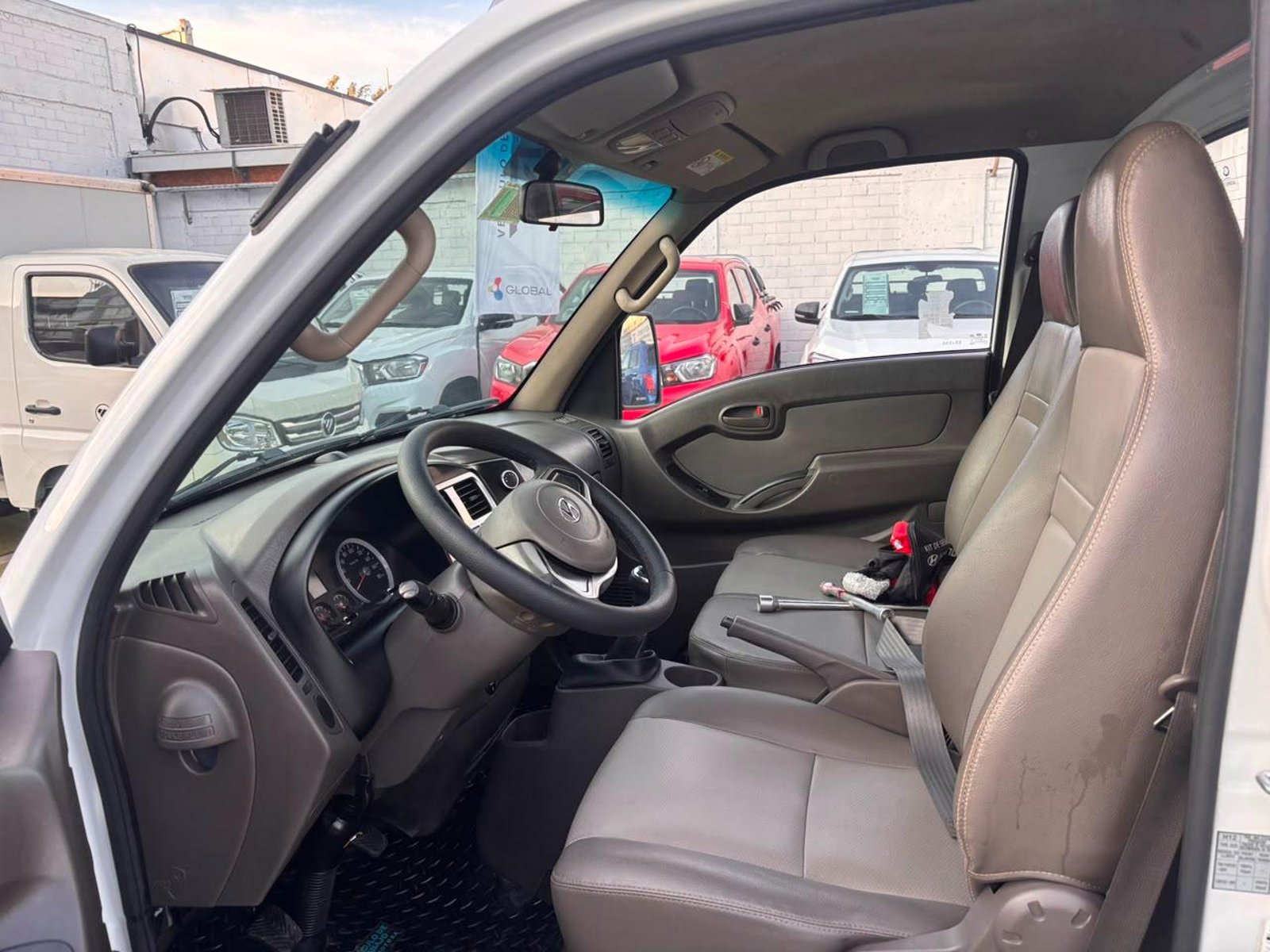 Hyundai PORTER II HI SUPER DOHC 2.5 2023 - Imagen 10 de 10