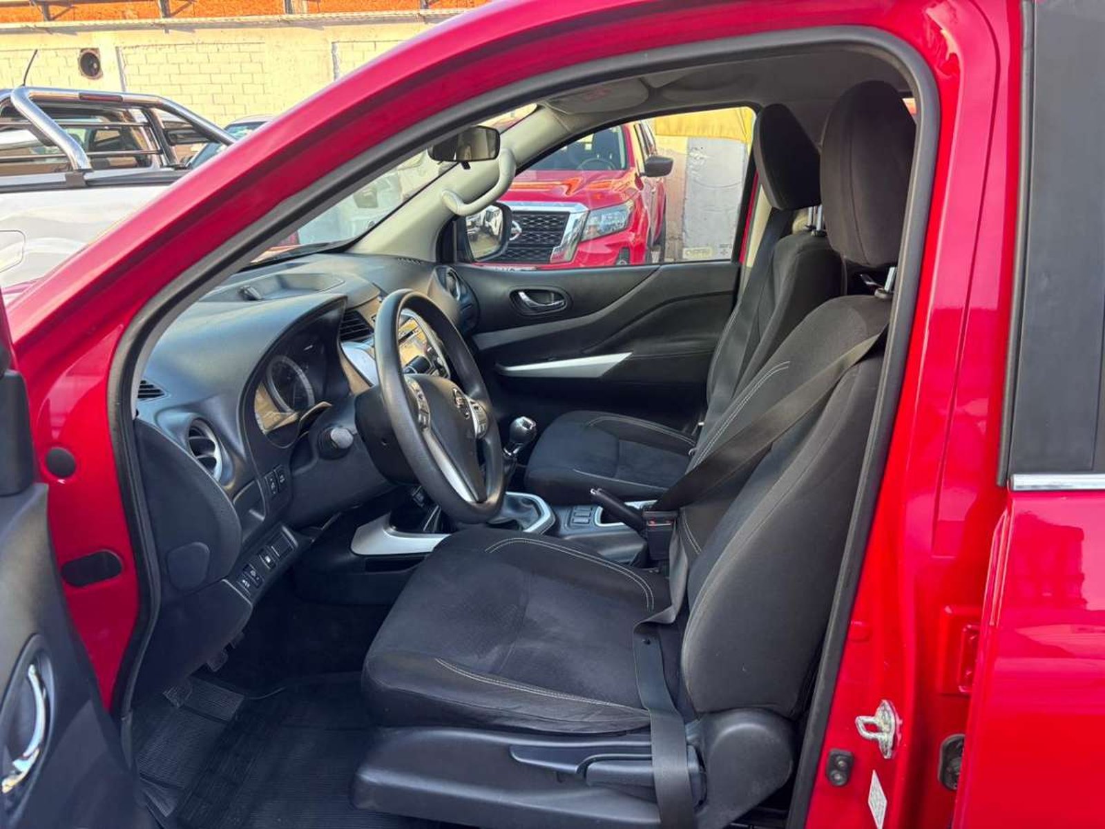 Nissan NP300 DCAB 2.3 2021 - Imagen 10 de 10