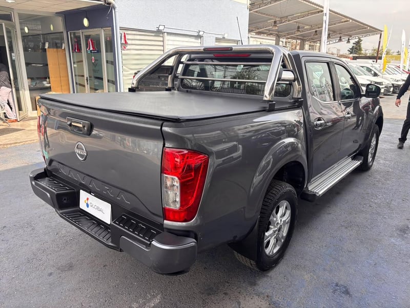 Nissan NAVARA XE 4X2 2.3 DIESEL 2023 - Imagen 8 de 10