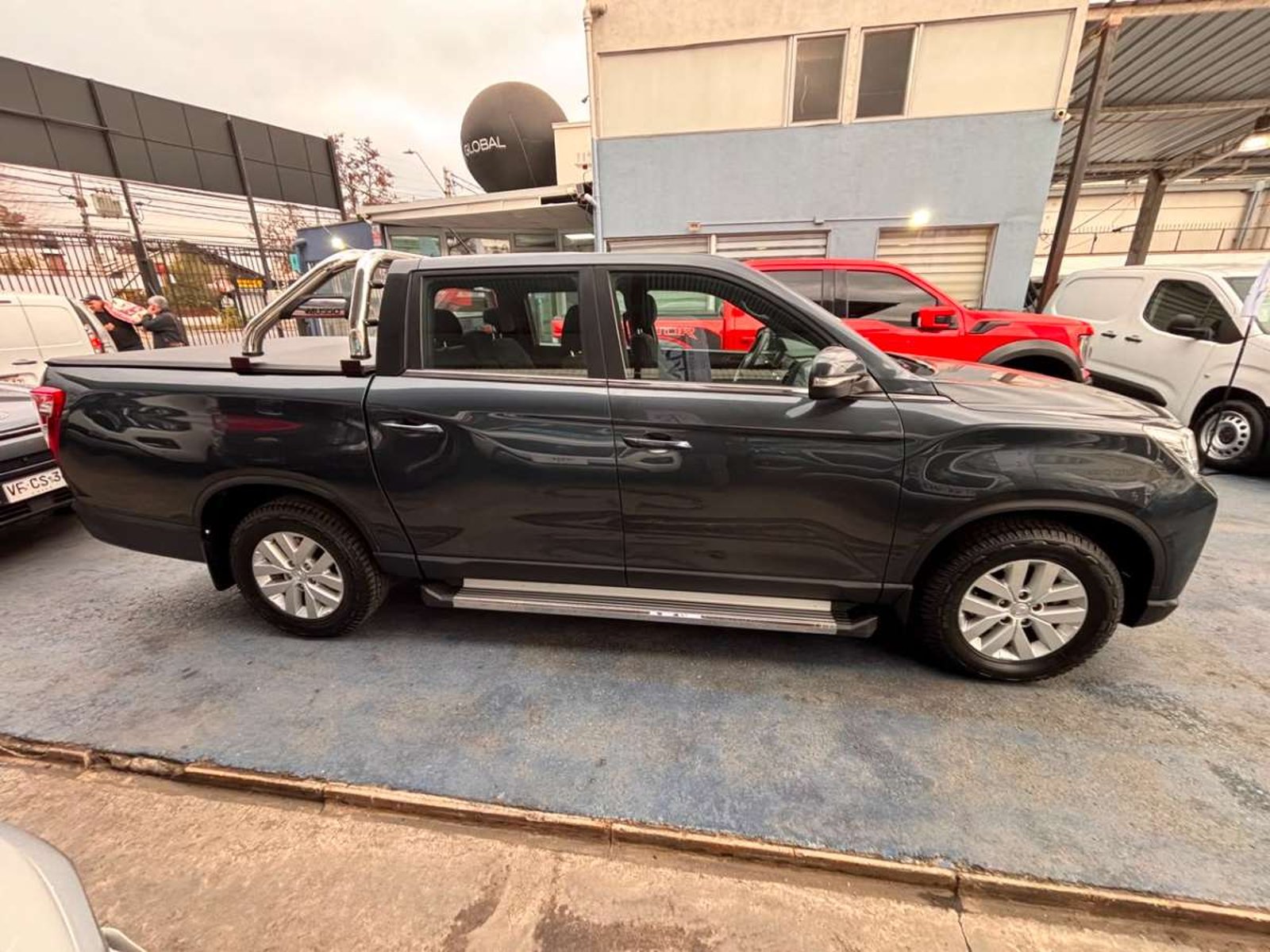 SsangYong Grand Musso 2023 - Imagen 4 de 10