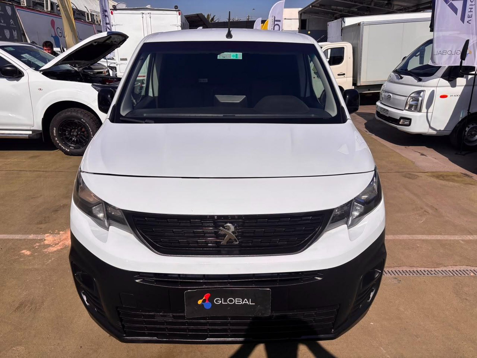Peugeot PARTNER L2 1.6 Diesel 2022 - Foto 2 de 10