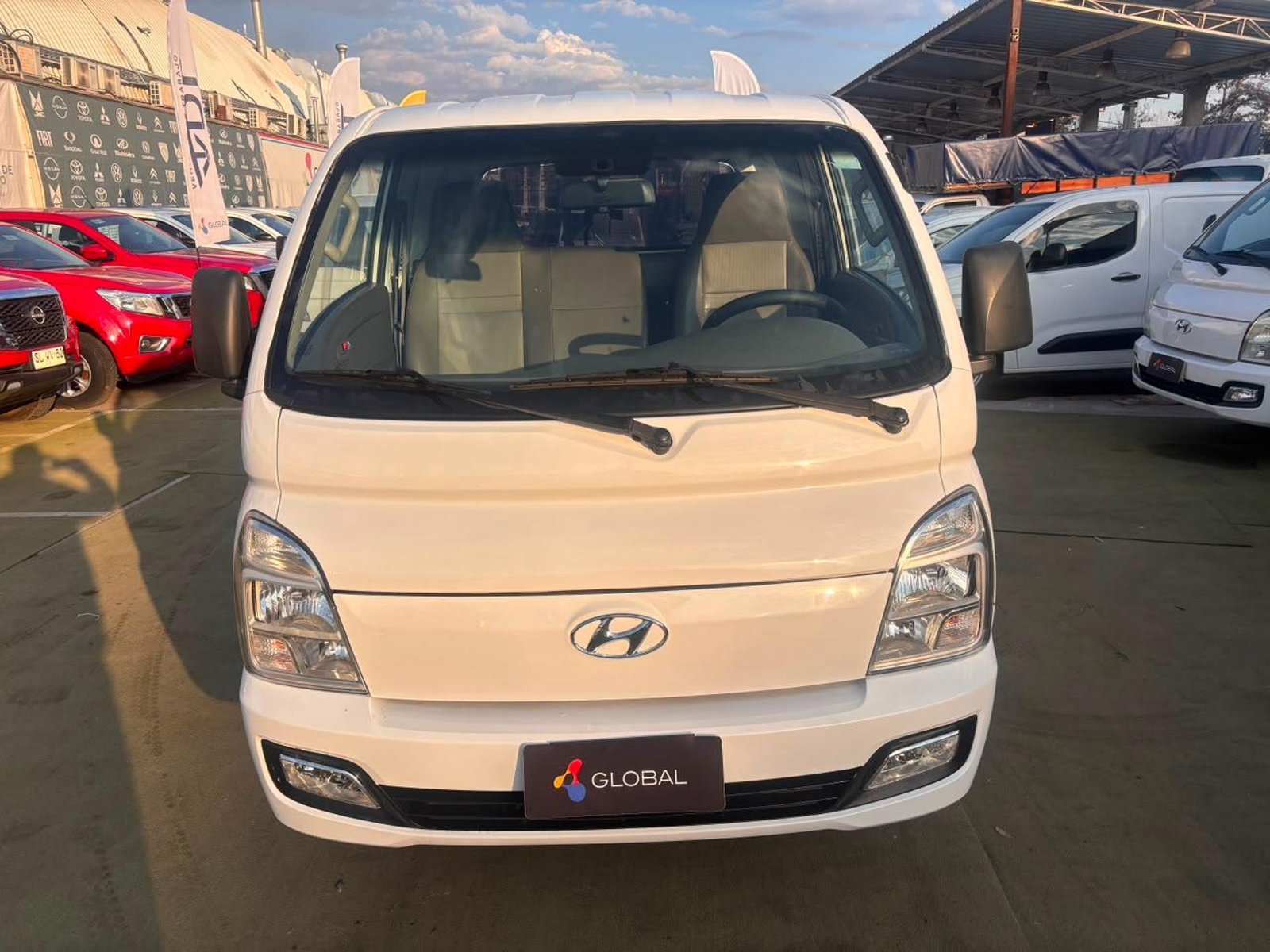 Hyundai PORTER 2022 - Foto 2 de 10