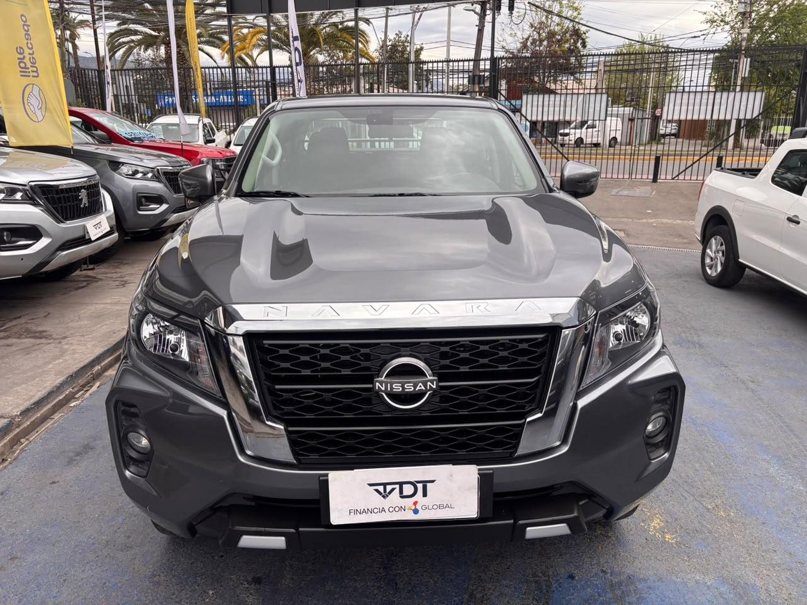 Nissan NAVARA XE 4X2 2.3 DIESEL 2023 - Foto 2 de 10