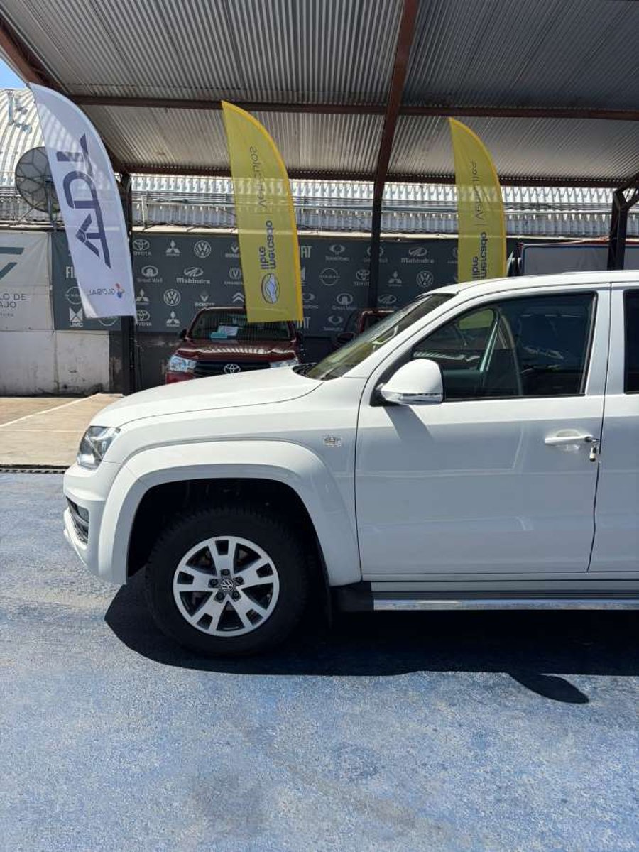 Volkswagen AMAROK DCAB TDI DOHC 4X4 2.0 AUT COMFORTLINE 2022 - Imagen 7 de 10