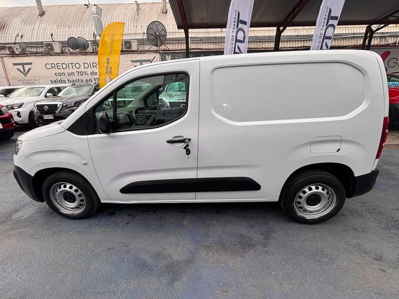 Citroën Berlingo 2024 - Imagen 5 de 10