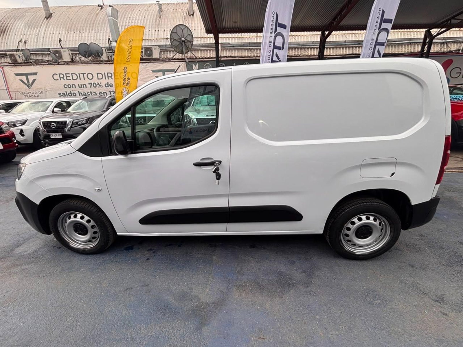 Citroën Berlingo 2024 - Foto 5 de 10