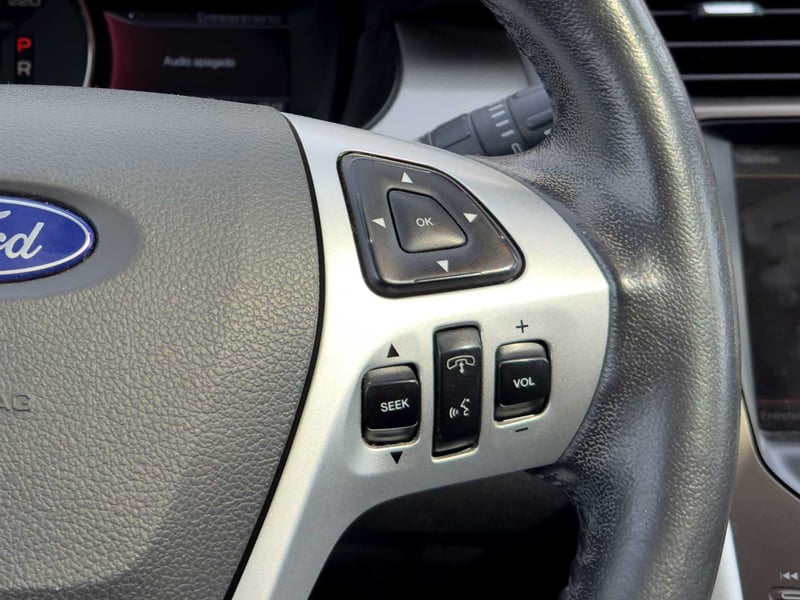 Ford Edge SEL AWD 3.5 2015 - Imagen 10 de 20