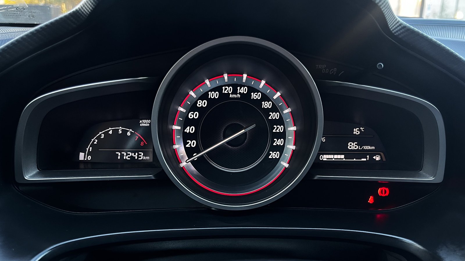 Mazda 3 V 2.0 Sedán MT 2015 - Imagen 8 de 20