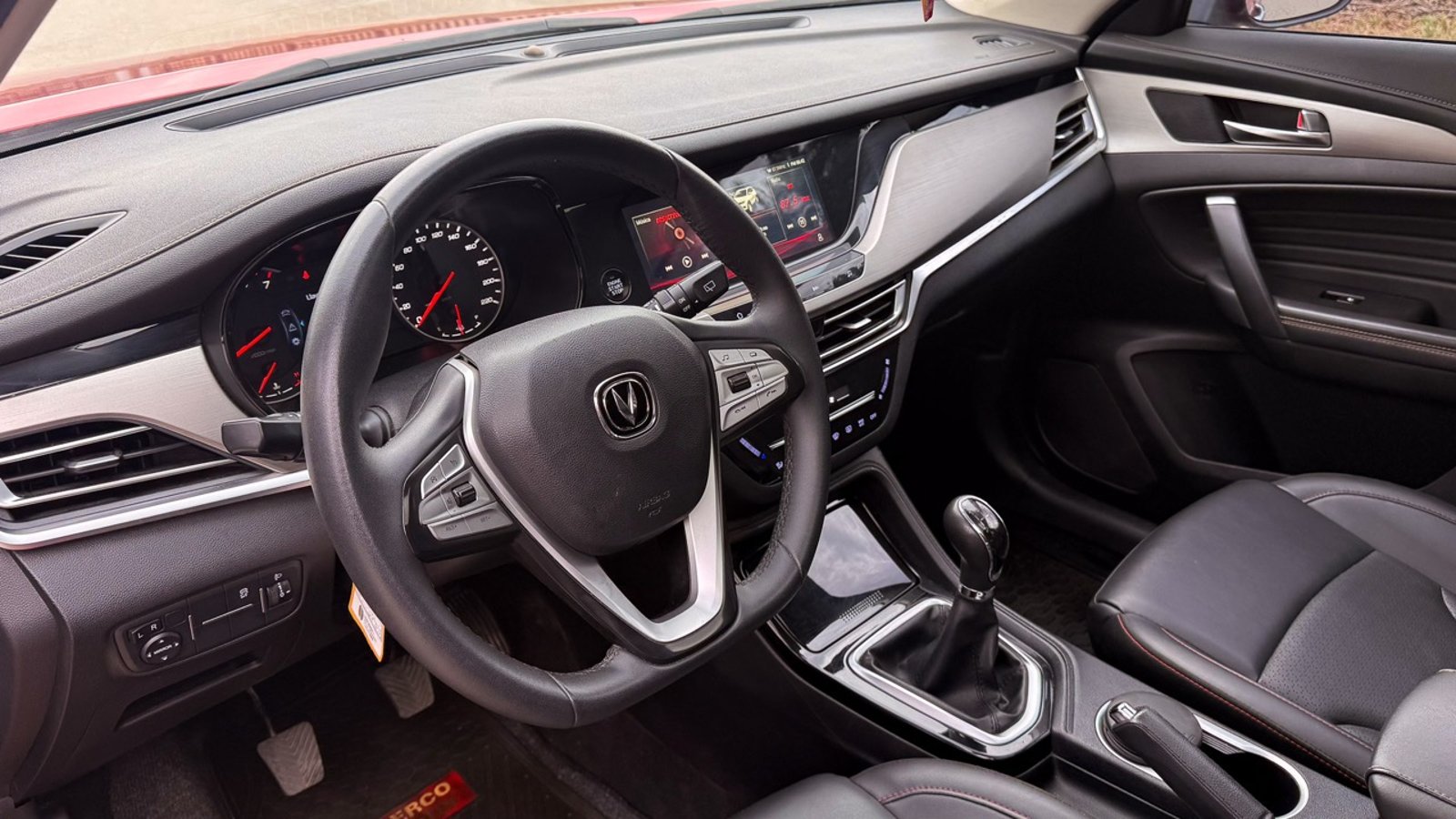Changan CS35 Luxury 1.6 MT 2022 - Imagen 11 de 20