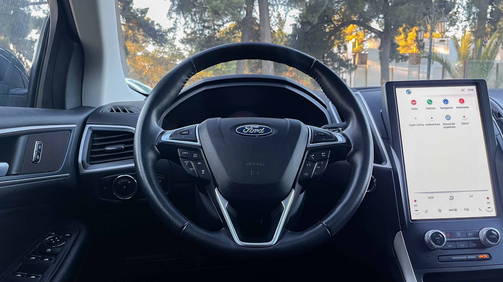 Ford Edge SEL AWD 2.0 2024 - Imagen 11 de 20