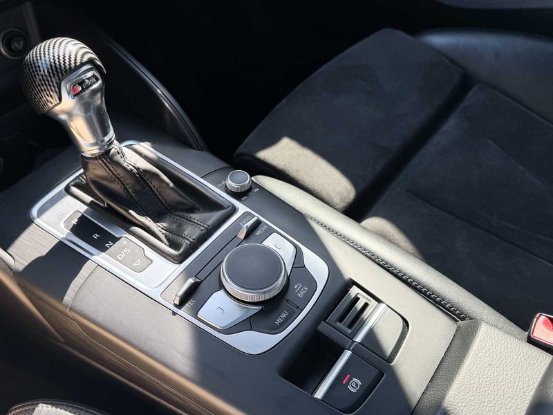 Audi A3 Sport Sline 1.4 2018 - Imagen 19 de 20