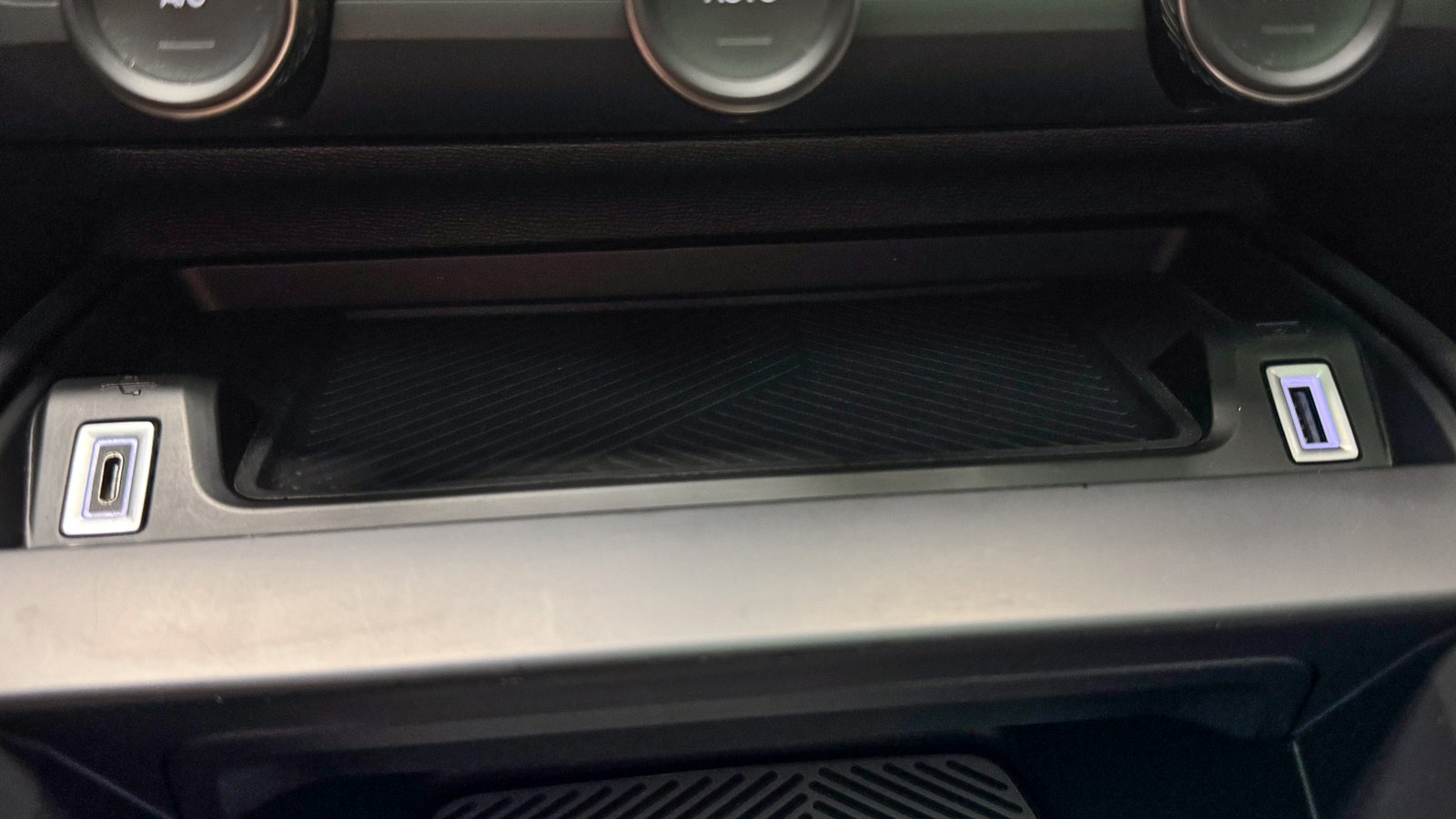 Citroën C4 Shine AT 1.2 2023 - Imagen 19 de 20