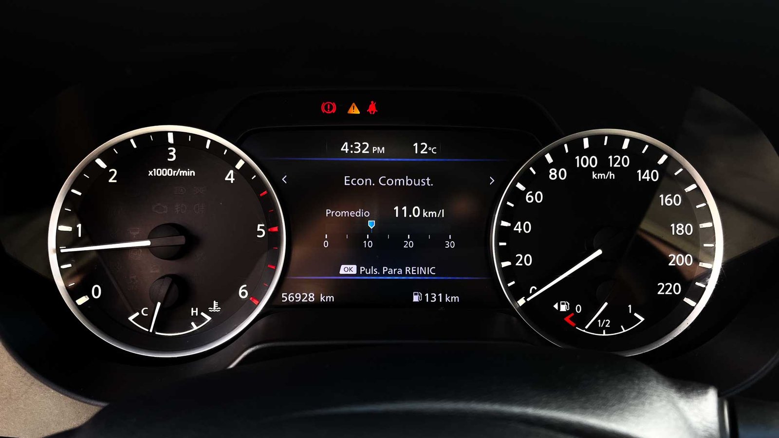 Nissan Navara XE MT 4x2 2.3 2023 - Imagen 8 de 20