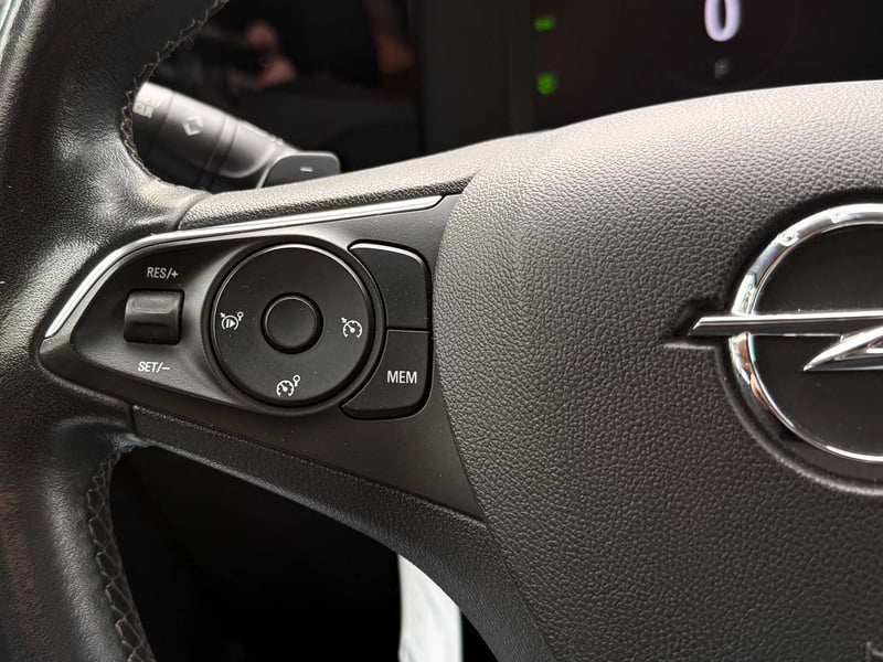 Opel Mokka GS Line 1.2 T AT 2022 - Imagen 9 de 20