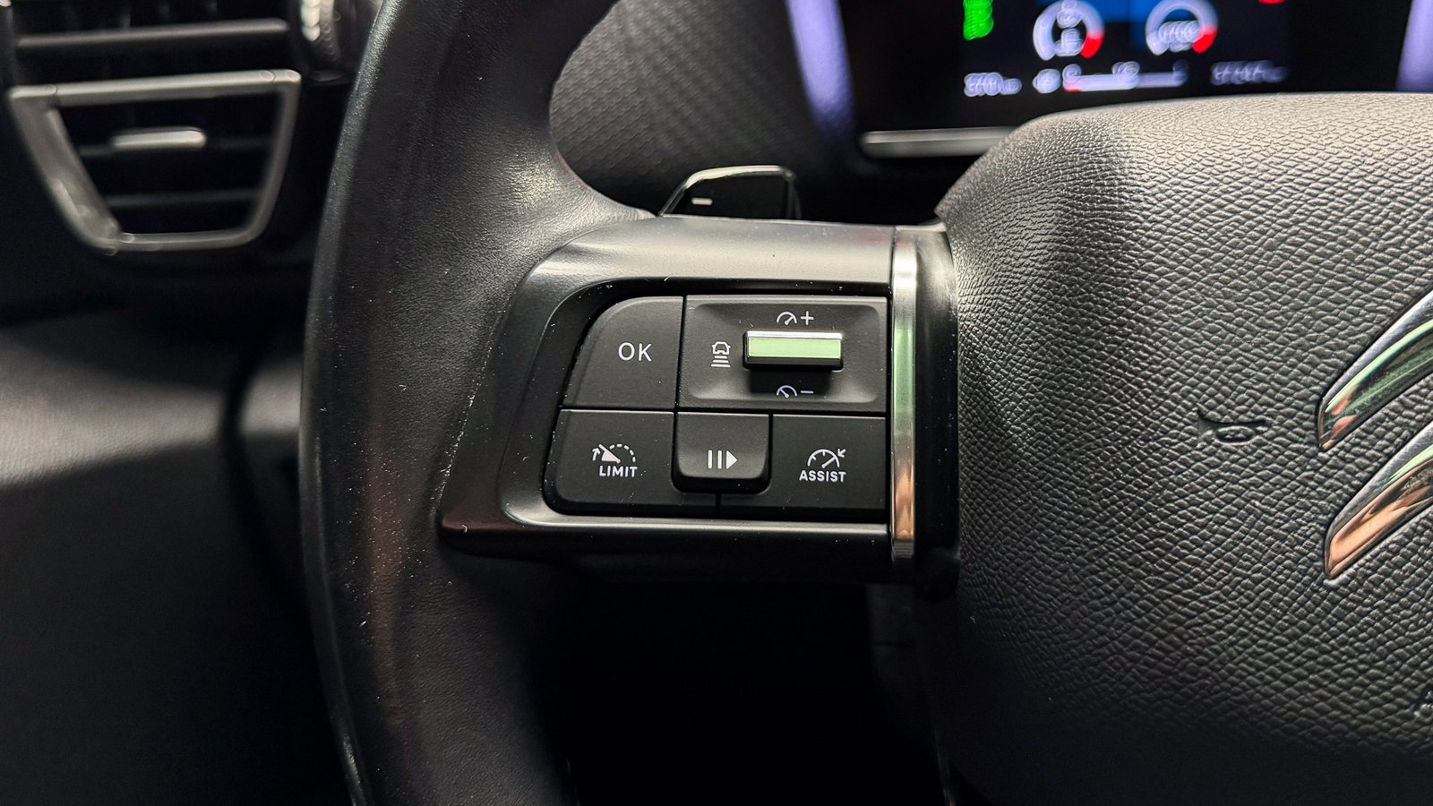 Citroën C4 Shine AT 1.2 2023 - Imagen 9 de 20