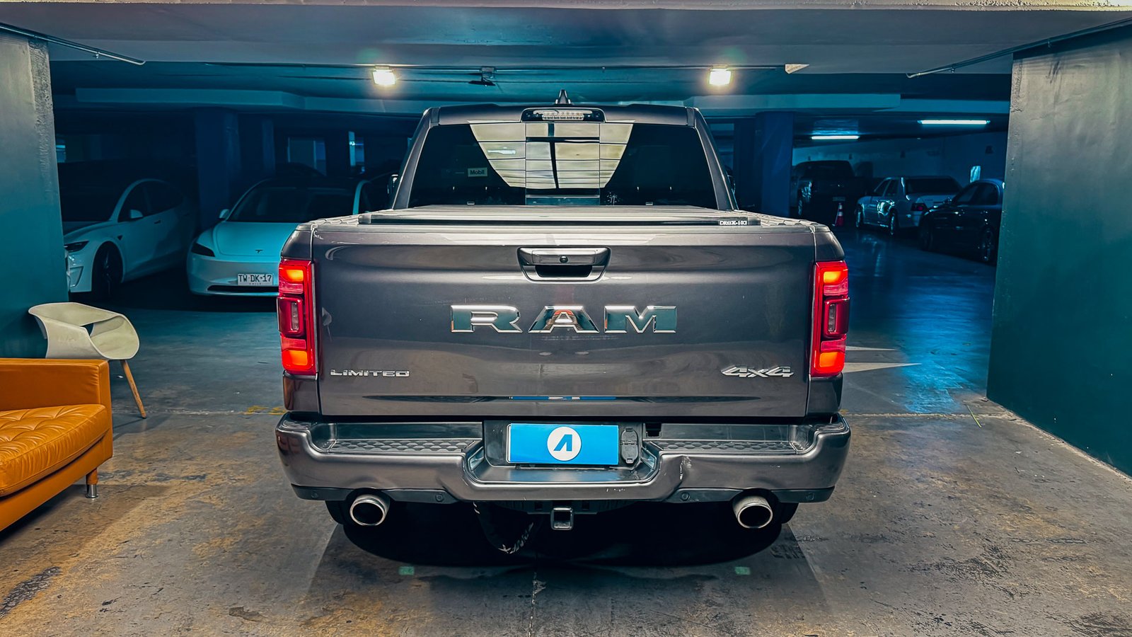 RAM 1500 Limited 4X4 5.7 AT 2024 - Foto 3 de 20