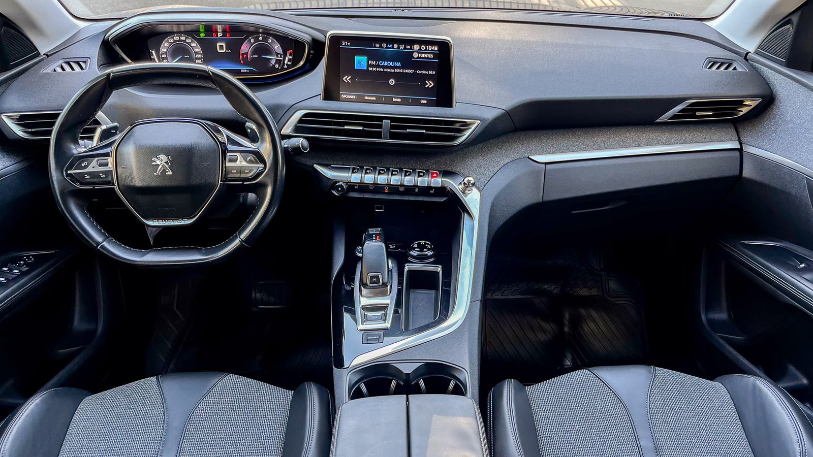 Peugeot 5008 Allure Pack 1.6 2019 - Imagen 16 de 20