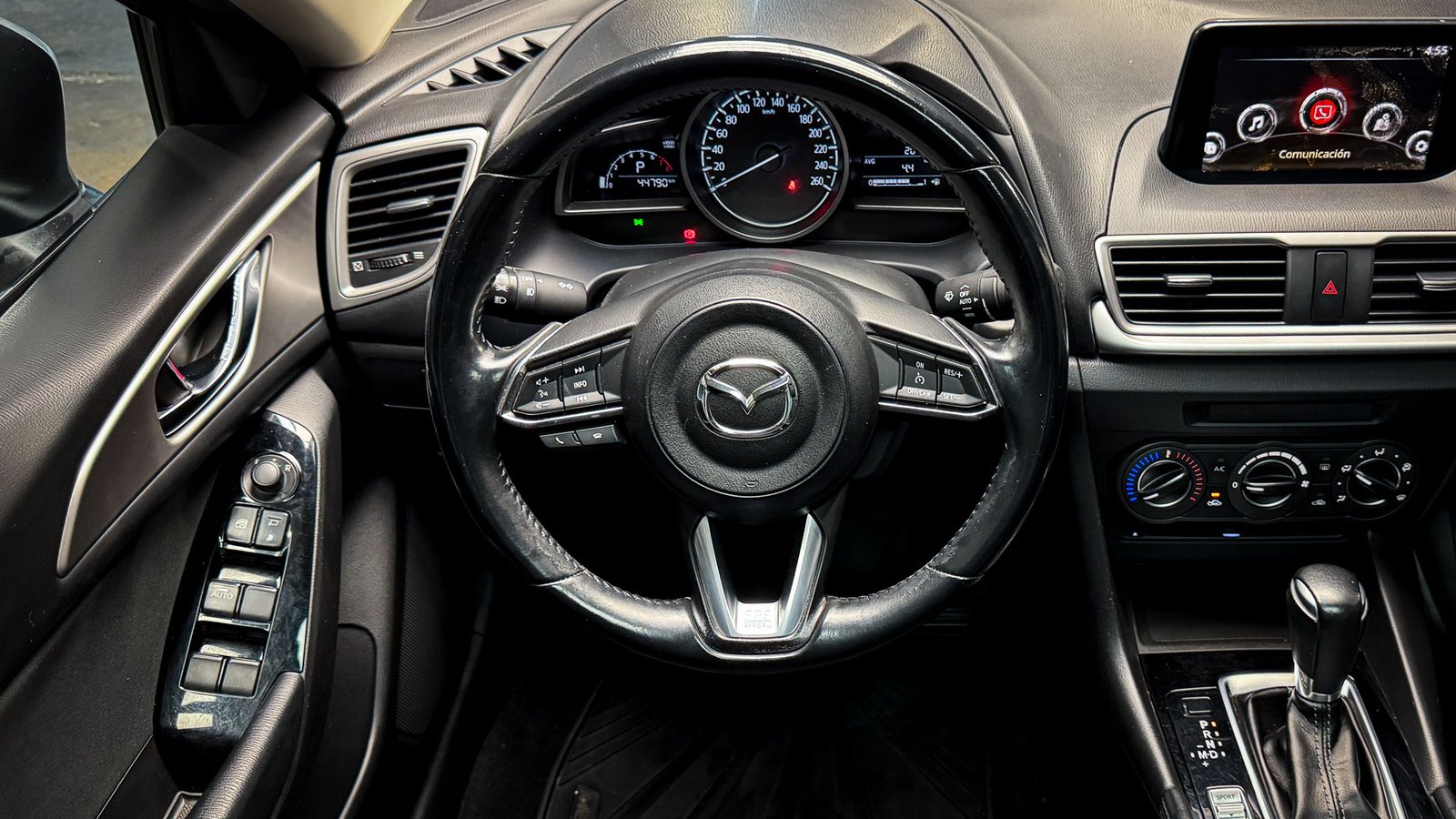 Mazda 3 V 2.0 2019 - Imagen 12 de 20