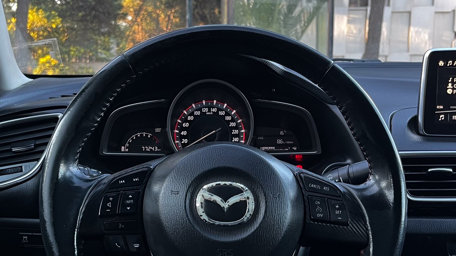 Mazda 3 V 2.0 Sedán MT 2015 - Imagen 7 de 20