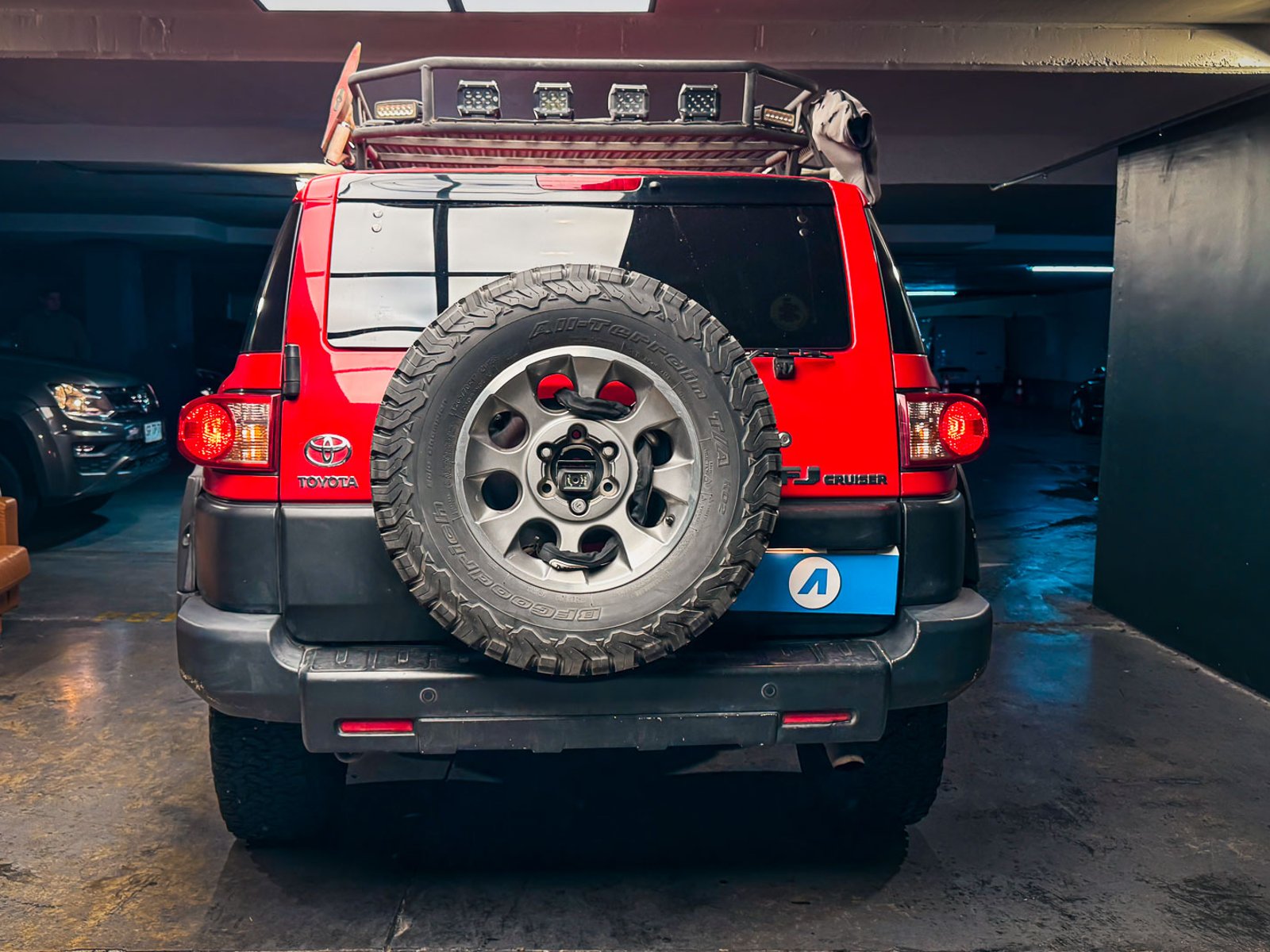 Toyota FJ Cruiser Limited 4x4 4.0 2013 - Foto 3 de 20