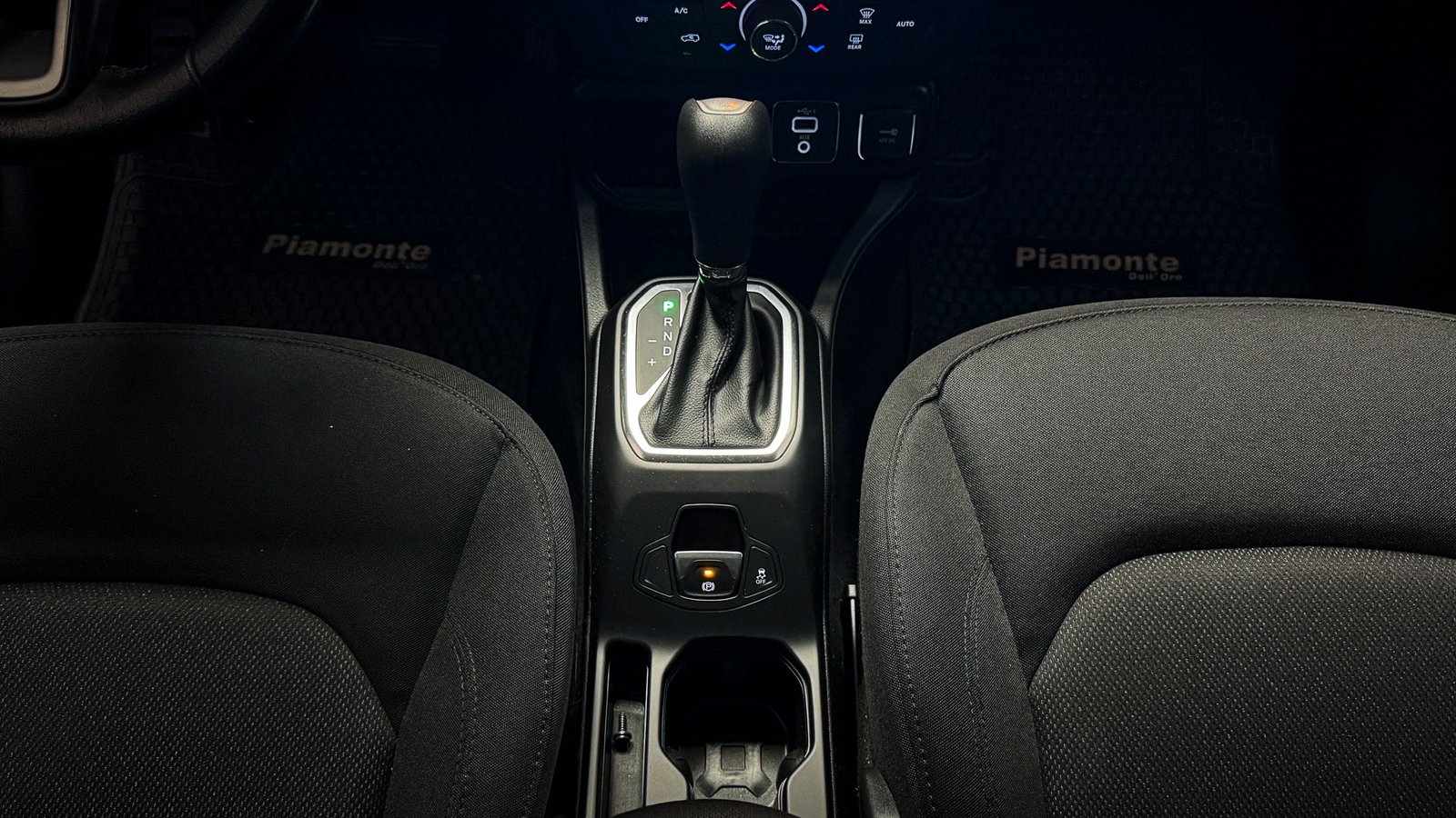 Jeep Renegade Sport LX AT 2022 - Imagen 18 de 20