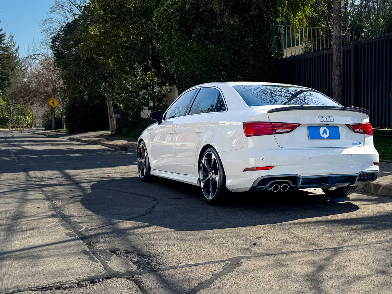 Audi A3 Sport Sline 1.4 2018 - Foto 2 de 15