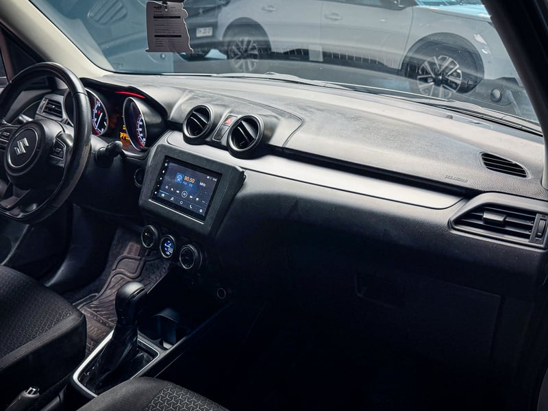 Suzuki Swift GLX AT 2022 - Imagen 14 de 20