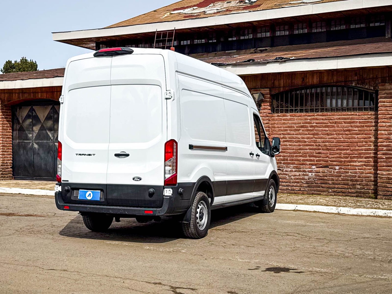 Ford Transit Techo alto L3H3 MT 2.0 2026 - Foto 4 de 20