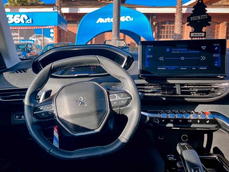Peugeot 5008 Allure Pack Blue HDI 1.5 2023 - Imagen 11 de 20