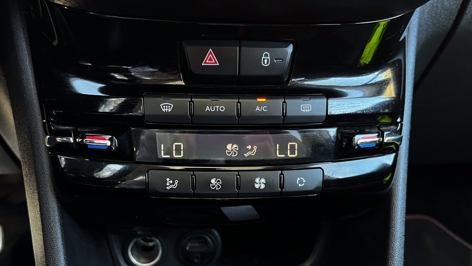 Peugeot 2008 GT LINE 1.2 AT 2018 - Imagen 16 de 20