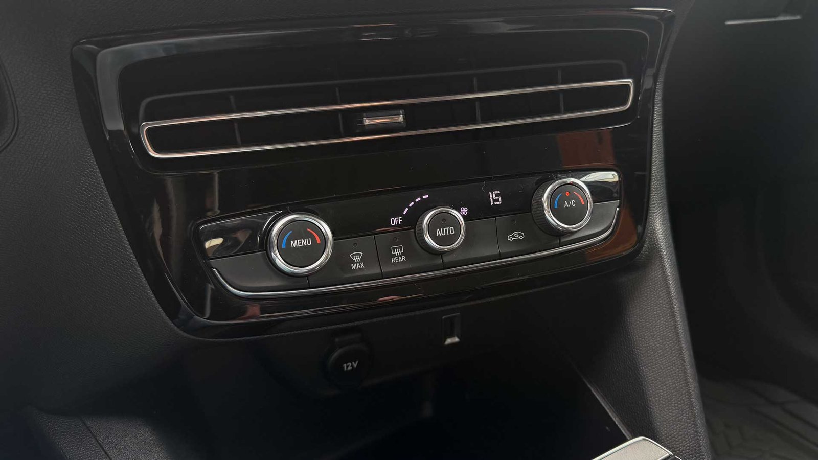 Opel Mokka GS Line 1.2 T AT 2022 - Imagen 20 de 20