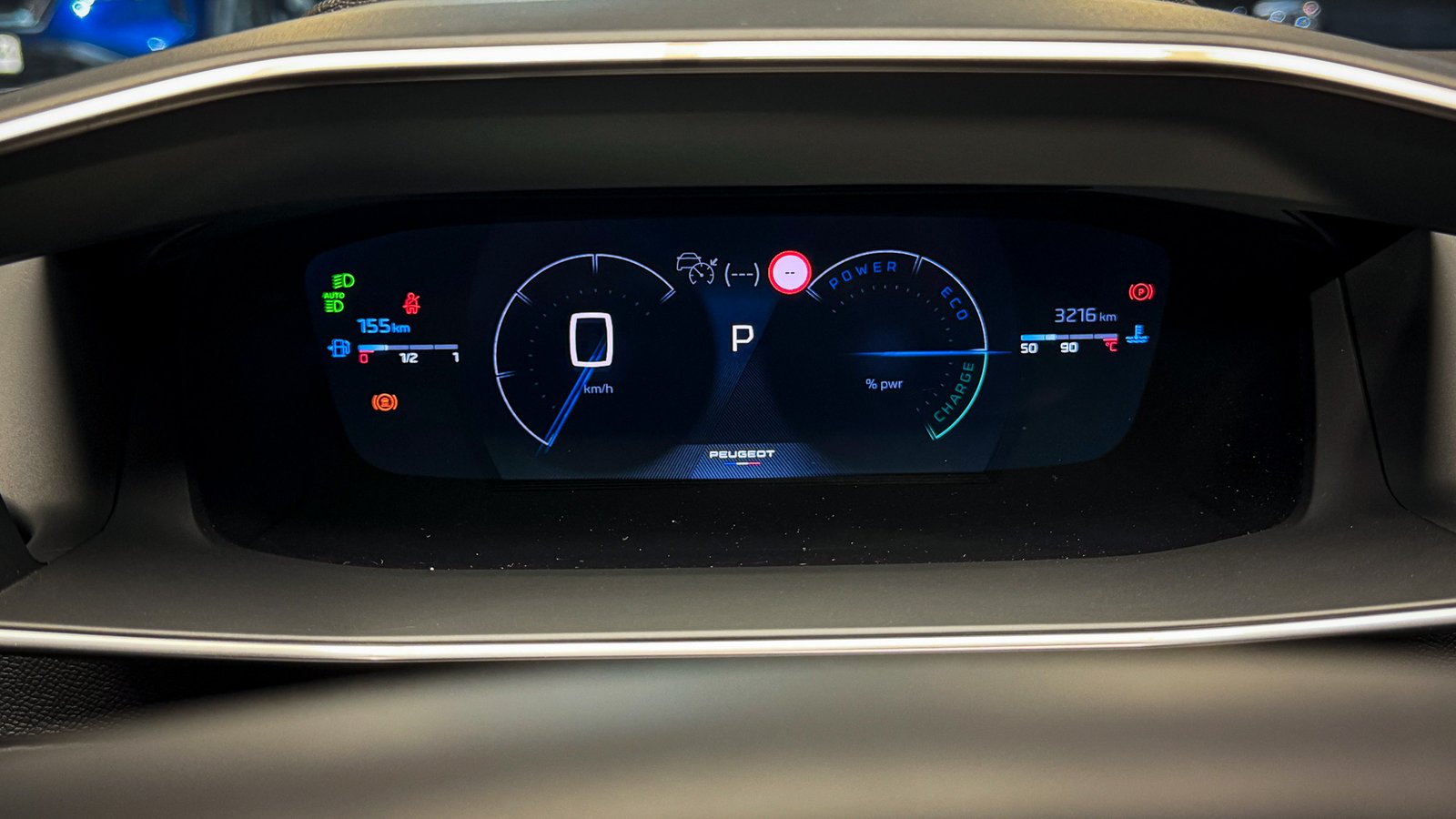 Peugeot 2008 GT Hybrid AT 1.2 2026 - Imagen 8 de 20