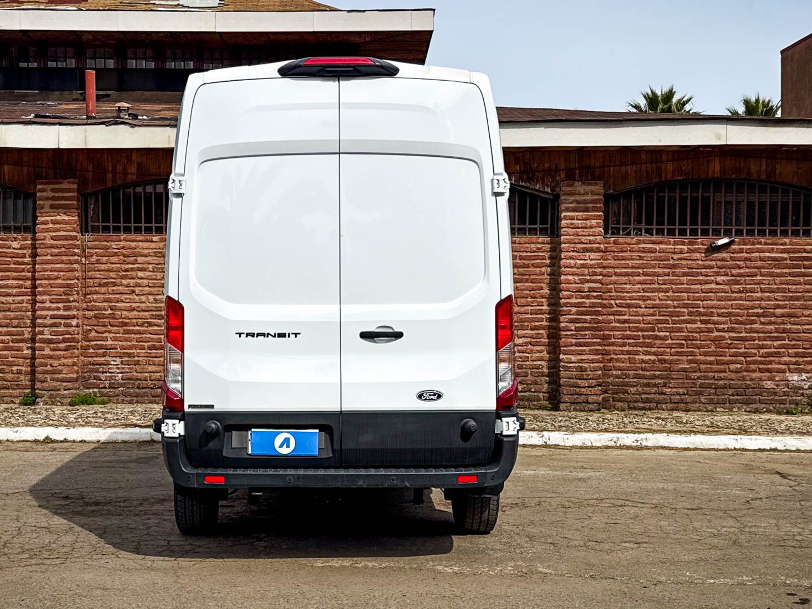 Ford Transit Techo alto L3H3 MT 2.0 2026 - Foto 3 de 20