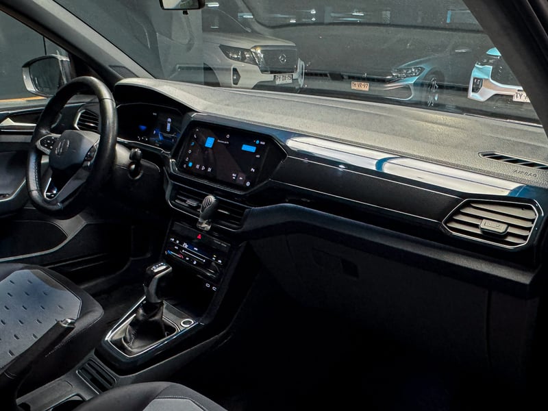 Volkswagen T-Cross Comfortline 2024 - Imagen 13 de 20