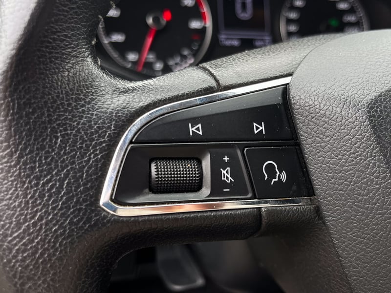 SEAT Ibiza Style 1.6 AT 2021 - Imagen 9 de 20