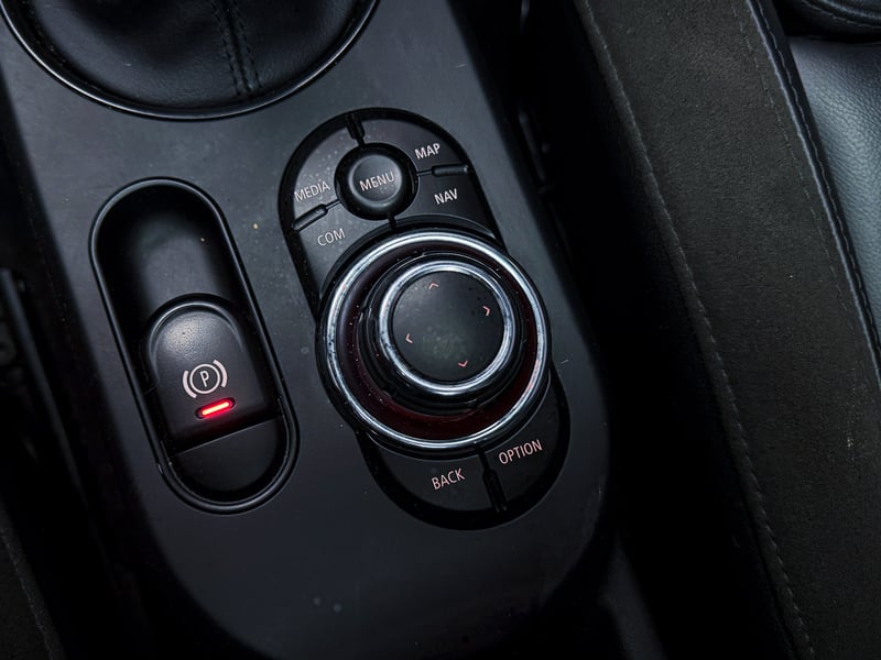 Mini Cooper SE Favoured 2023 - Imagen 20 de 20