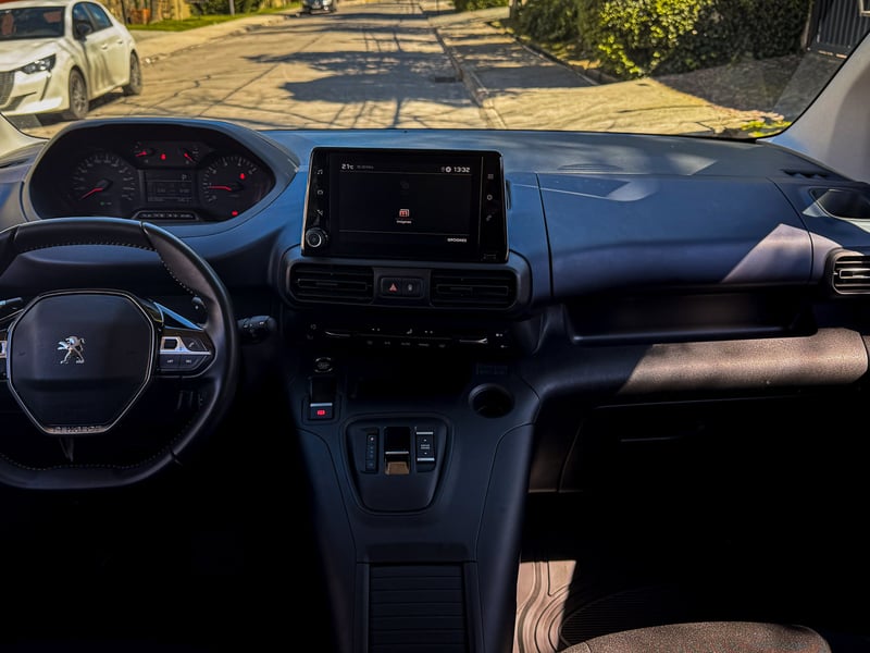 Peugeot Rifter BlueHDI 1.5 2024 - Imagen 14 de 20