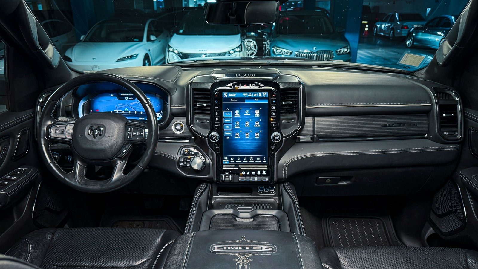 RAM 1500 Limited 4X4 5.7 AT 2024 - Imagen 17 de 20