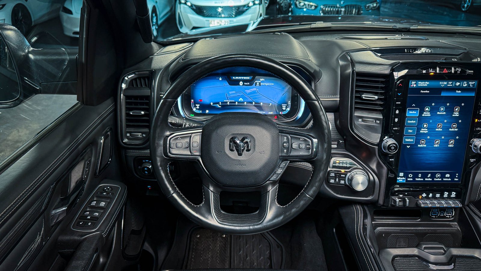 RAM 1500 Limited 4X4 5.7 AT 2024 - Imagen 15 de 20