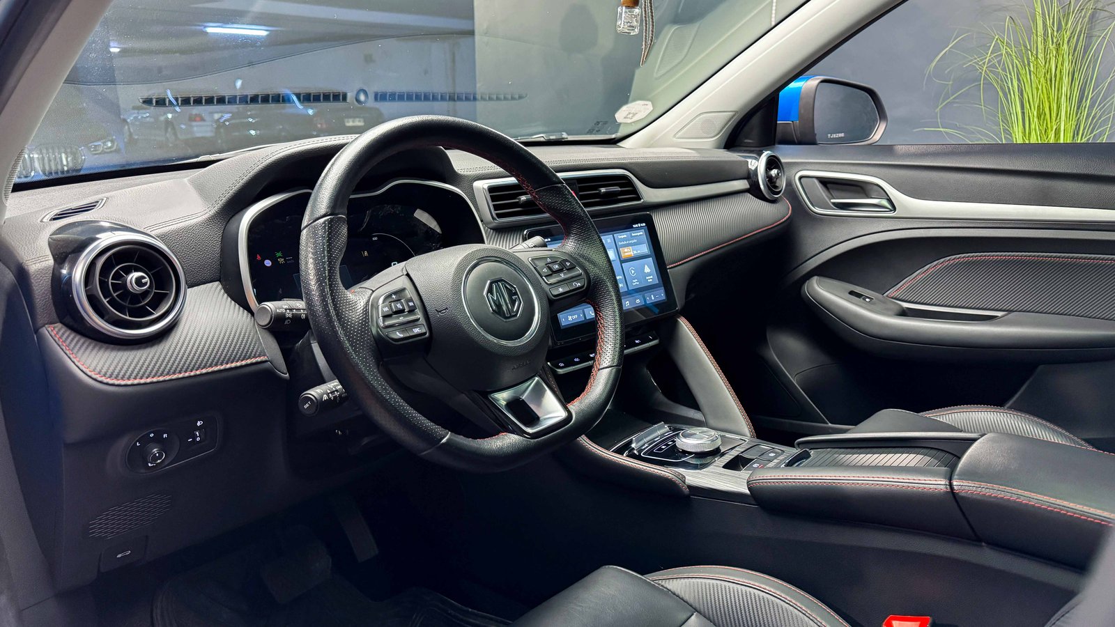 MG ZS EV DLX 2024 - Imagen 12 de 20