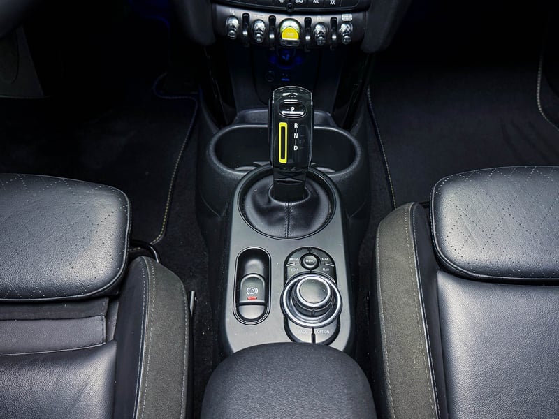 Mini Cooper SE Favoured 2023 - Imagen 19 de 20