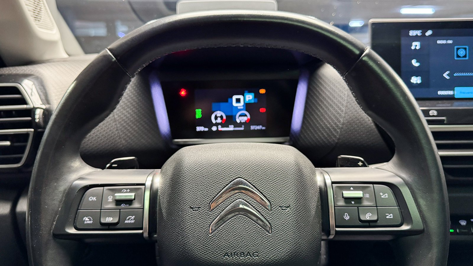 Citroën C4 Shine AT 1.2 2023 - Imagen 7 de 20