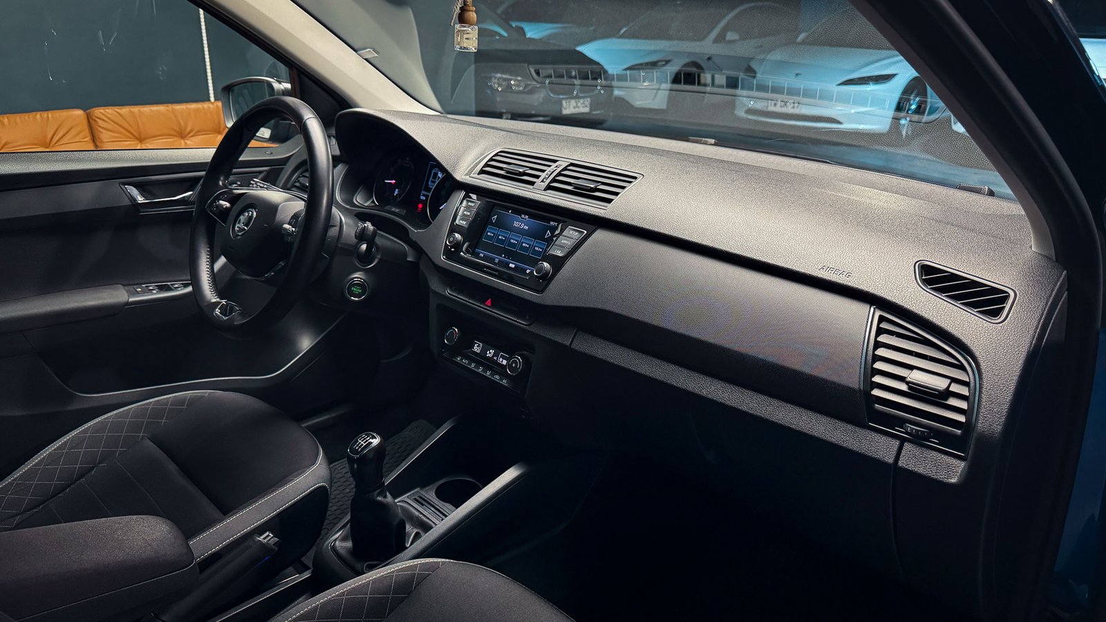 Skoda Fabia HB Ambition 1.0 2021 - Imagen 13 de 20